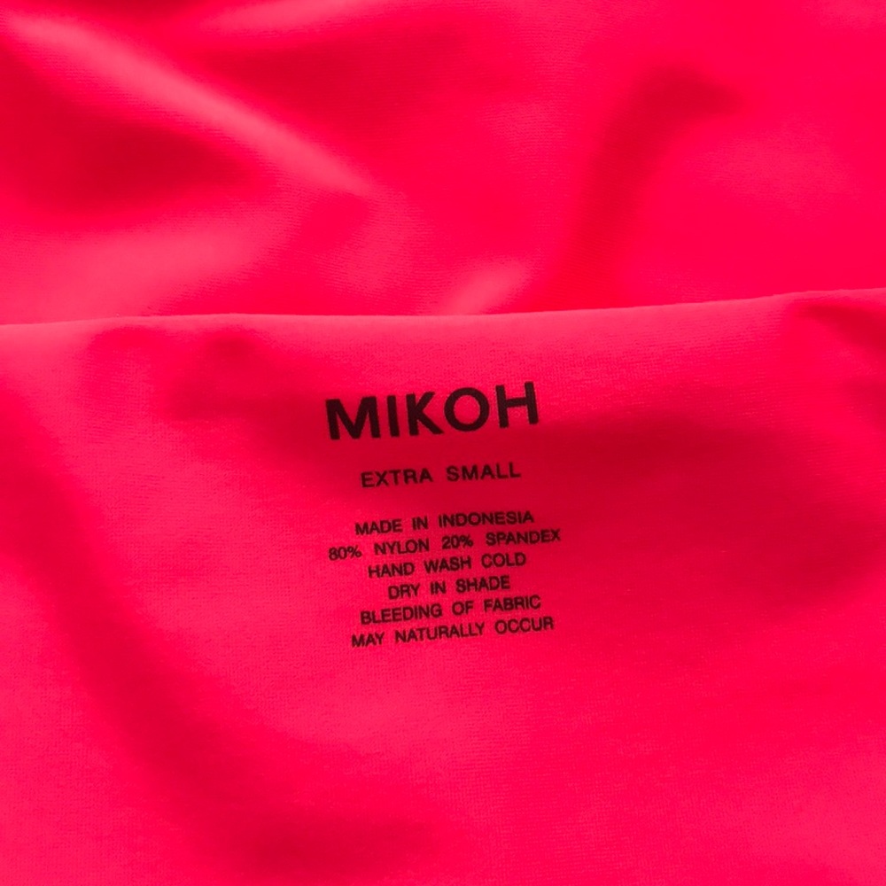 ❌SOLD❌ Mikoh Osaka One Piece - Picture 3 of 4